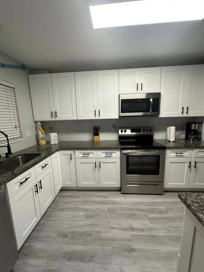 5235 40th Street S, Saint Petersburg, FL 33711 Photo