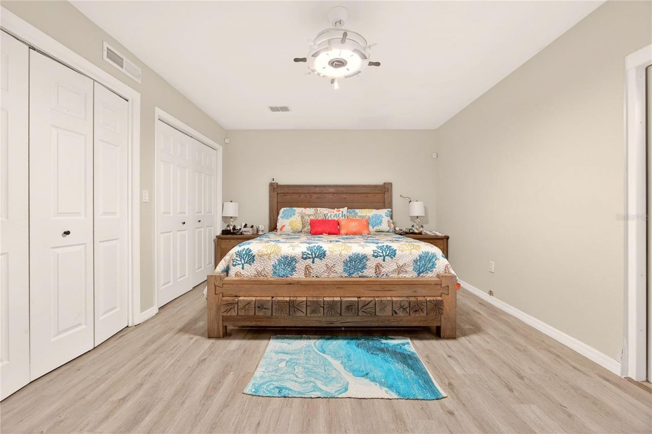 5235 40th Street S, Saint Petersburg, FL 33711 Photo