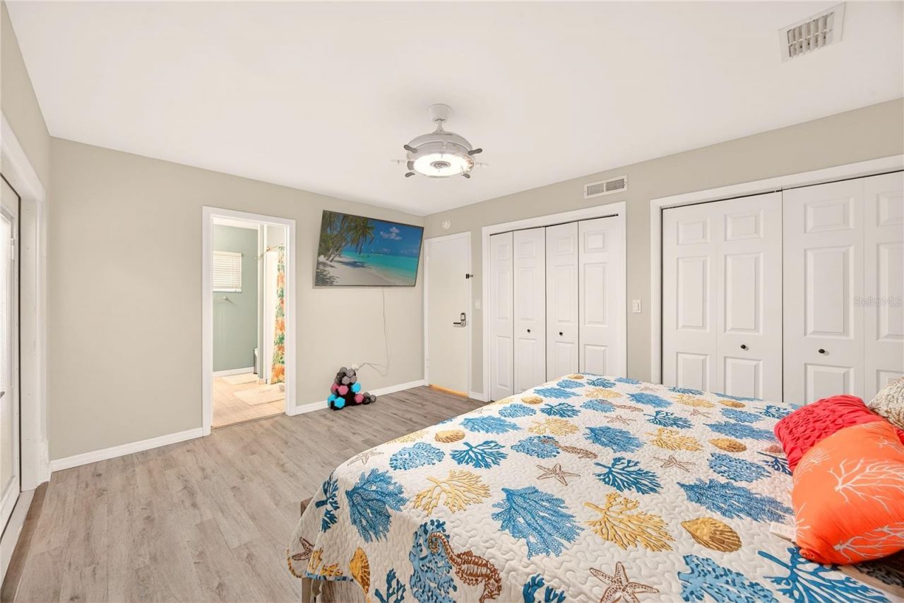 5235 40th Street S, Saint Petersburg, FL 33711 Photo