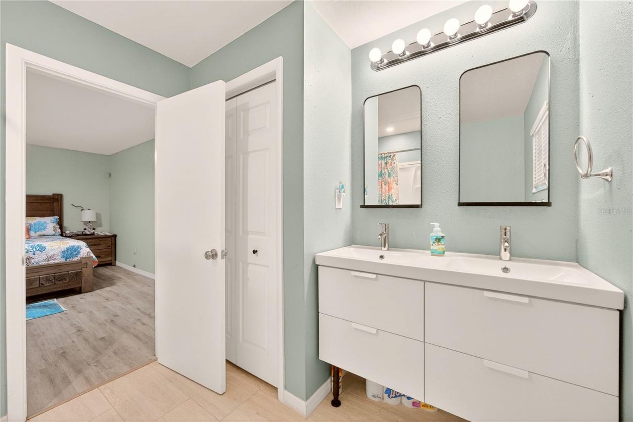 5235 40th Street S, Saint Petersburg, FL 33711 Photo
