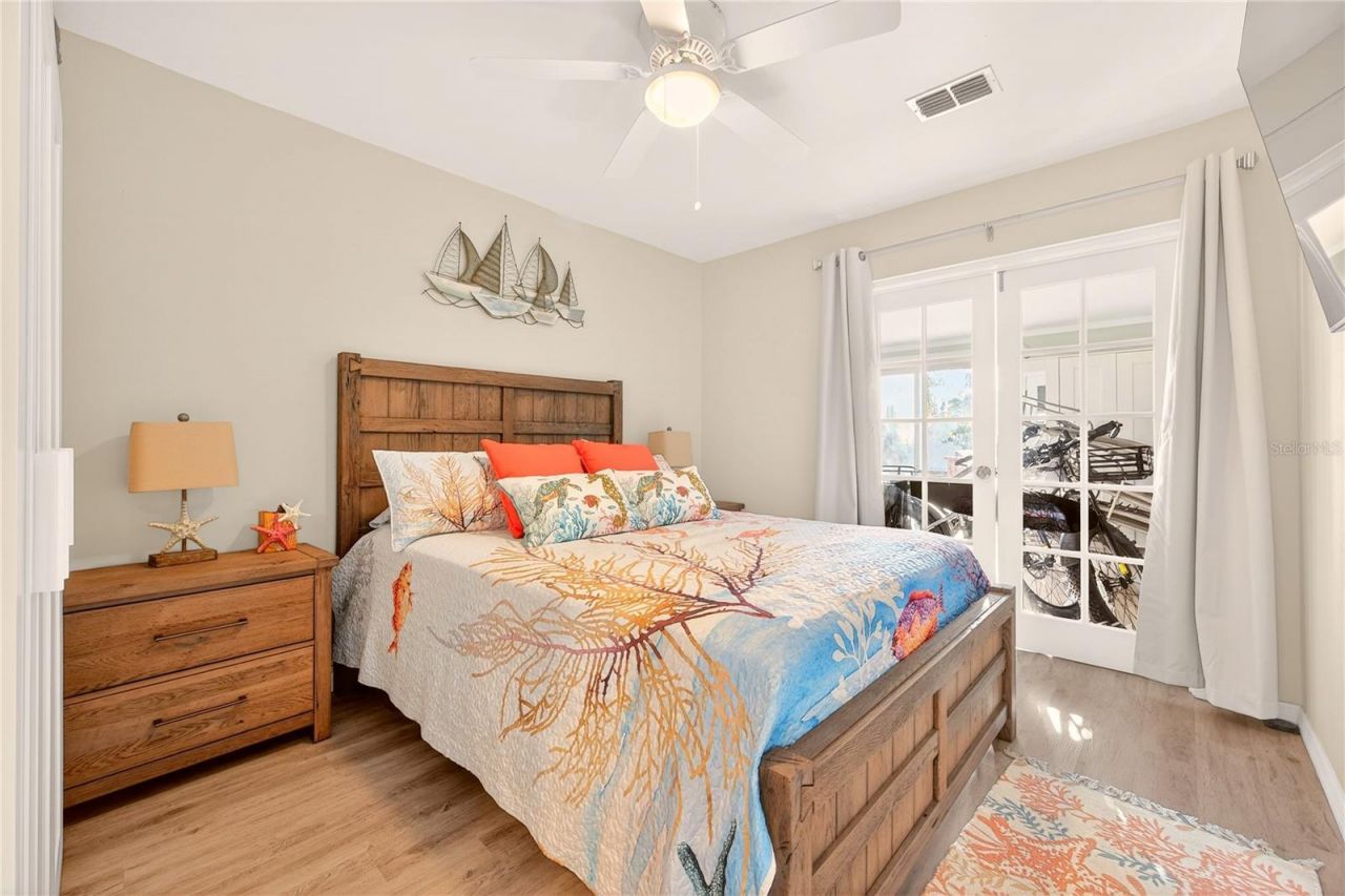 5235 40th Street S, Saint Petersburg, FL 33711 Photo