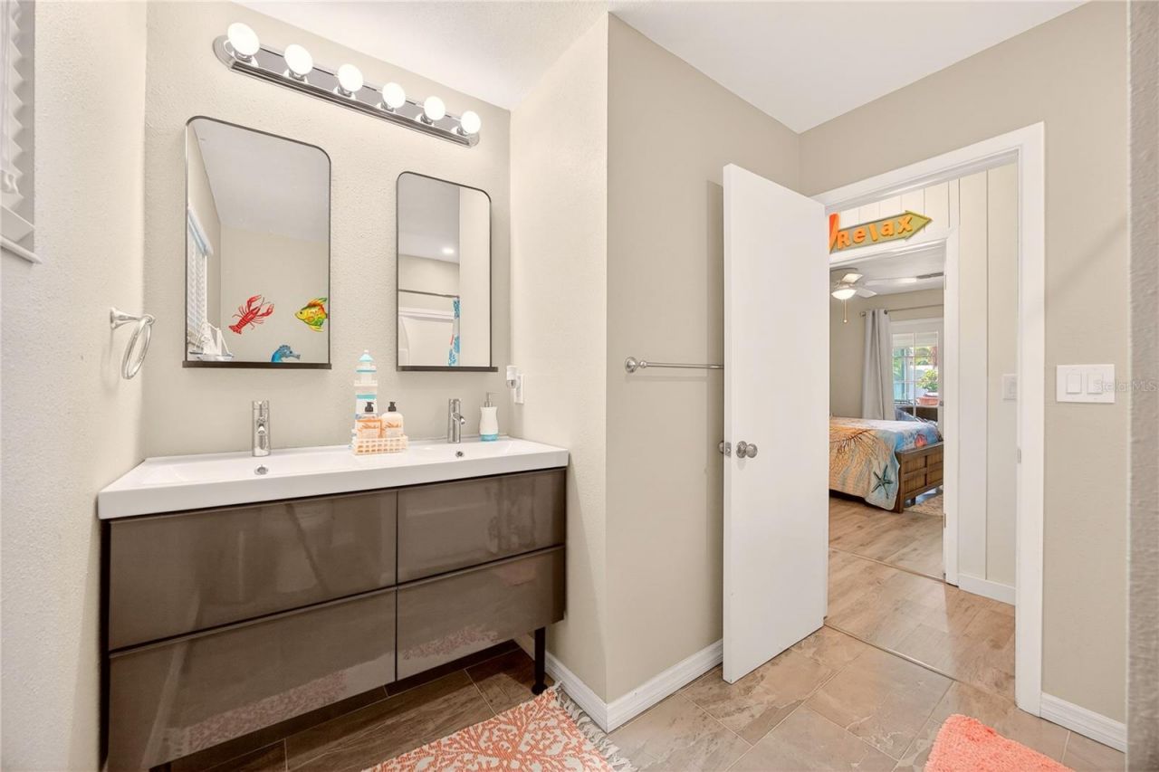 5235 40th Street S, Saint Petersburg, FL 33711 Photo