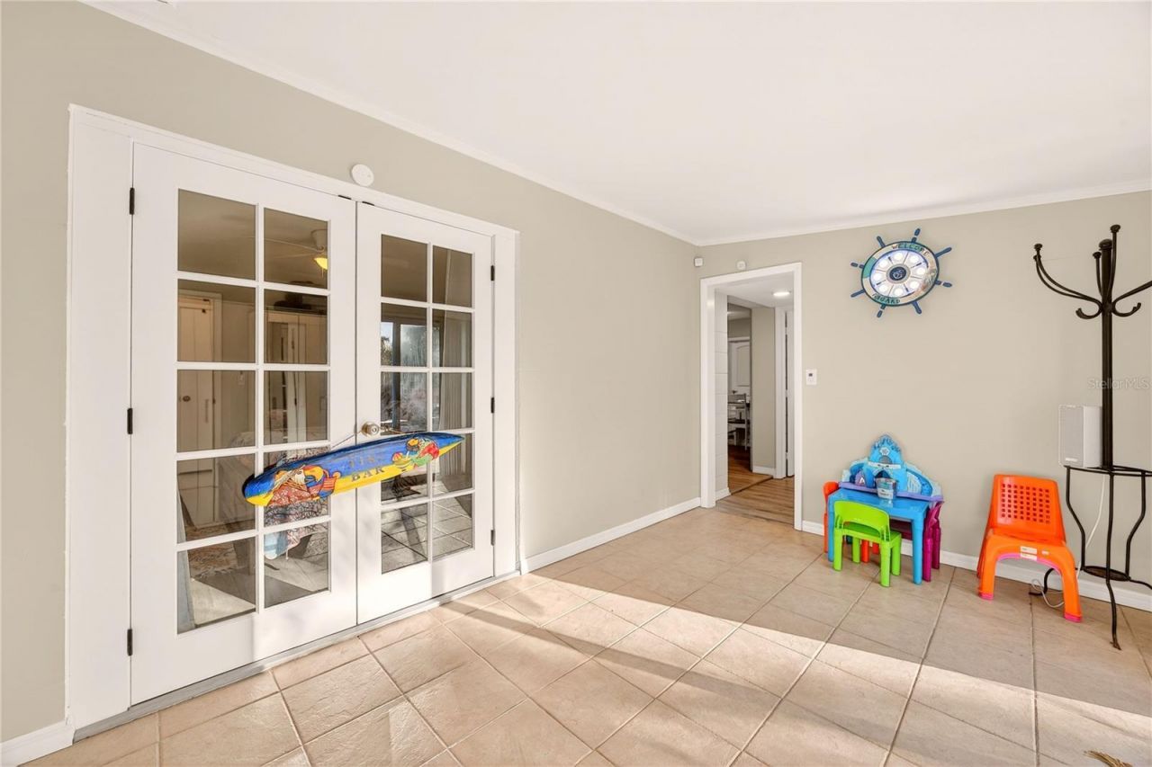 5235 40th Street S, Saint Petersburg, FL 33711 Photo