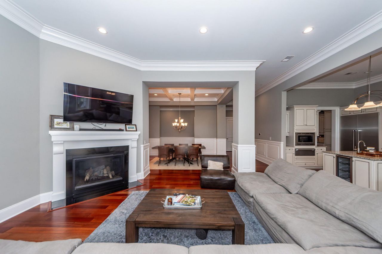 108 Fairbanks Oak Aly Photo 13