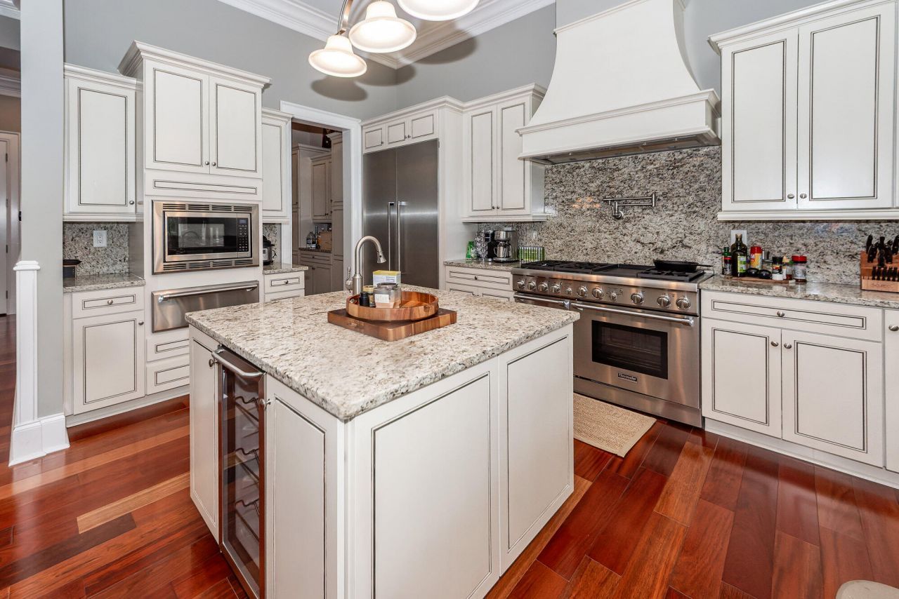 108 Fairbanks Oak Aly Photo 20