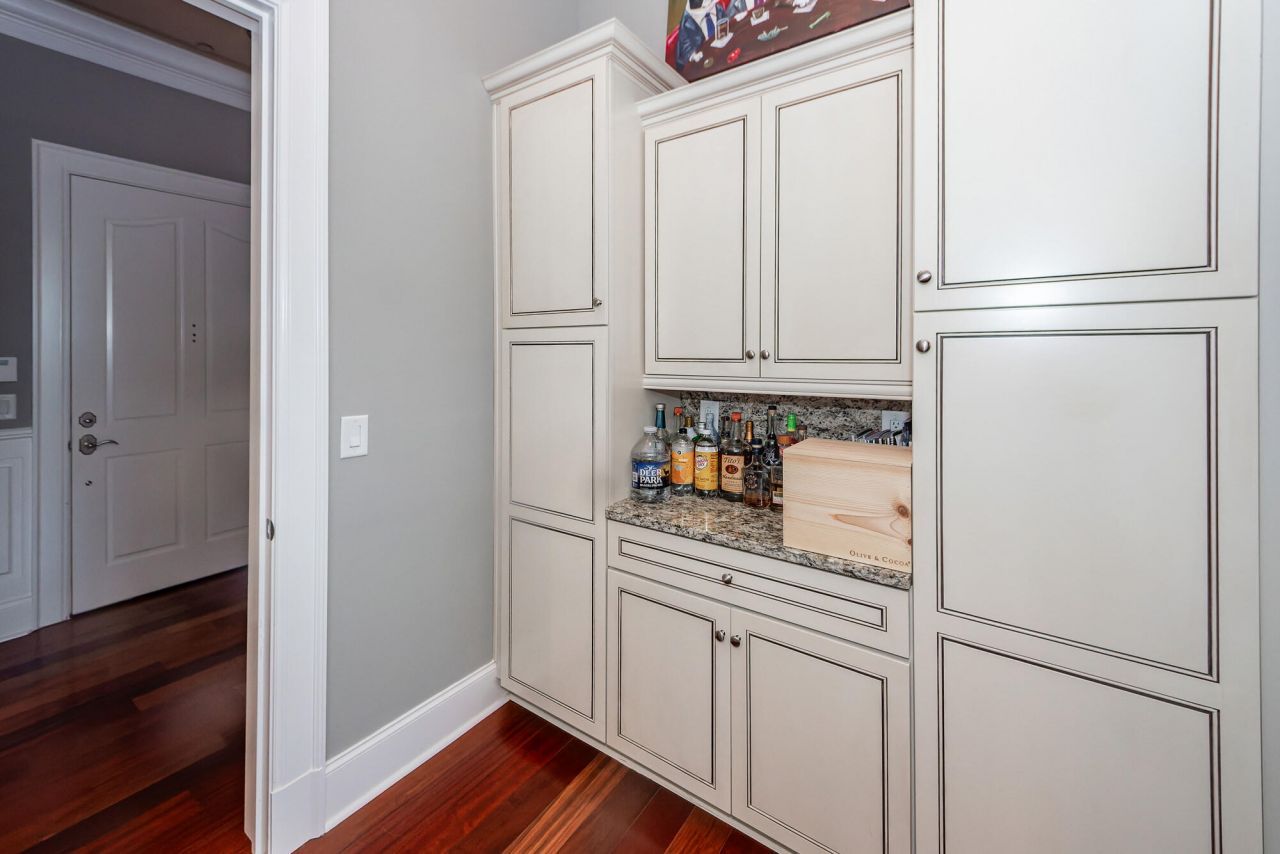 108 Fairbanks Oak Aly Photo 25