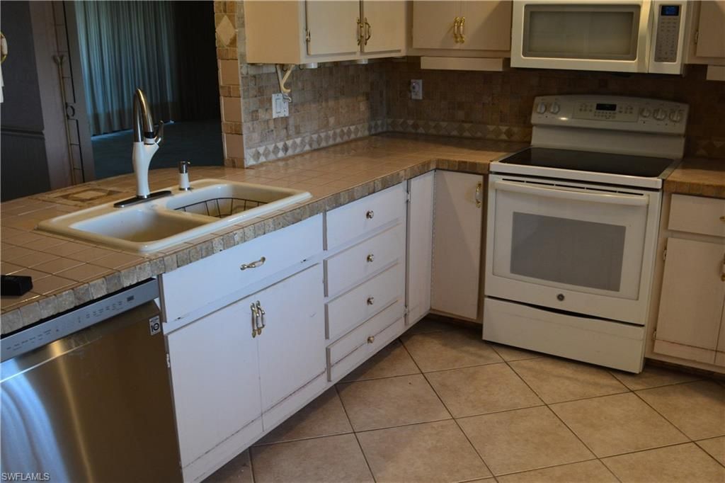 1003 SW 47th Ter, Unit 201, Cape Coral, FL 33914 Photo