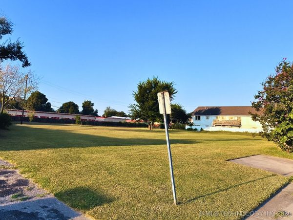 1140 E 64th Street, Tulsa, OK 74136