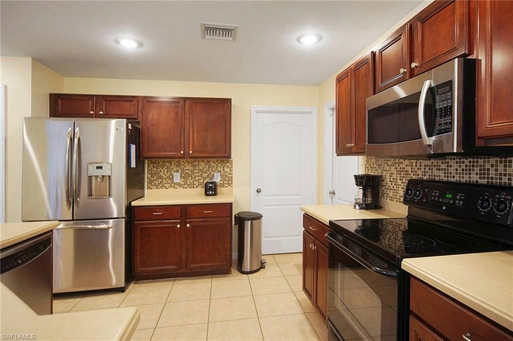 1916 NW 13th Pl, Cape Coral, FL 33993 Photo