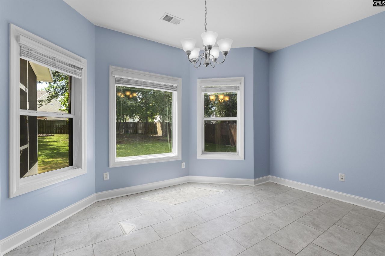 557 Briar Jump Lane Photo 12