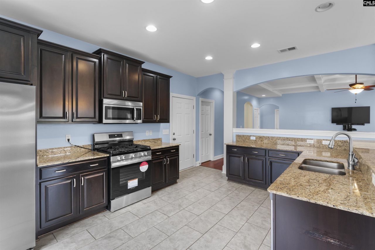 557 Briar Jump Lane Photo 14