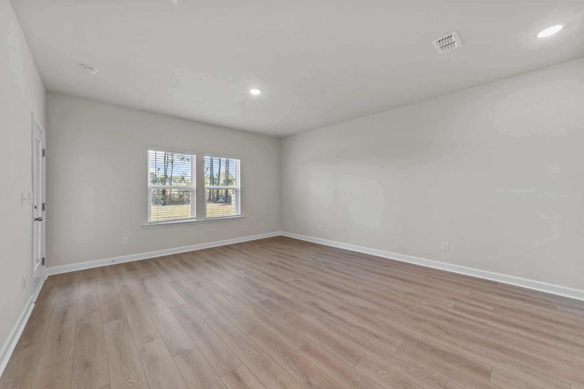 735 Ebb Tide Rd. Photo 13