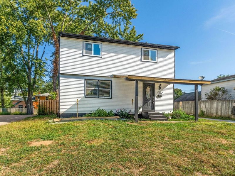 5044 Albany Drive , Columbus, OH 43232 Photo 1