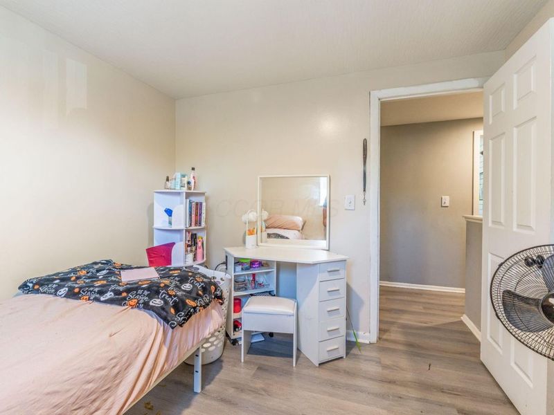 5044 Albany Drive , Columbus, OH 43232 Photo 22