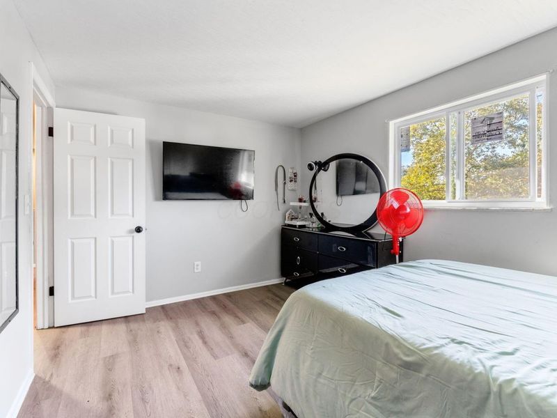 5044 Albany Drive , Columbus, OH 43232 Photo 25