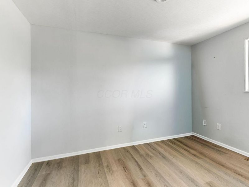 5044 Albany Drive , Columbus, OH 43232 Photo 27