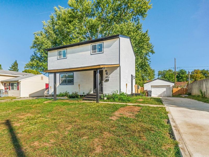 5044 Albany Drive , Columbus, OH 43232 Photo 3