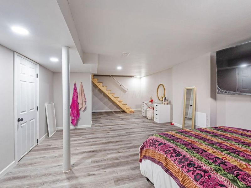 5044 Albany Drive , Columbus, OH 43232 Photo 34