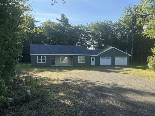 13 Chestnut Street, Unity, ME 04988