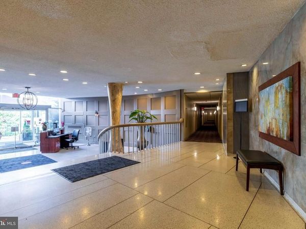 100 WEST AVENUE, Unit 202-S (2B), JENKINTOWN, PA 19046