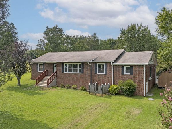 161 S Hillcrest Drive, Spring City, TN 37381