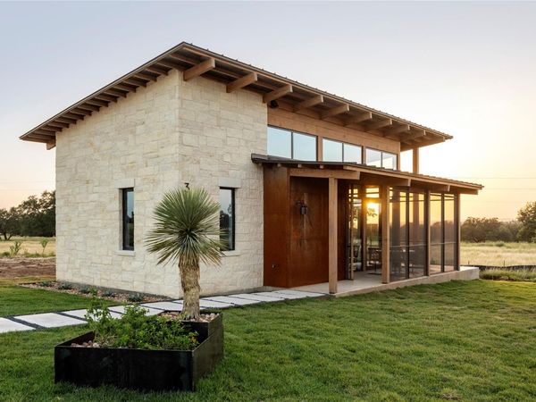 9361 W Us Highway 290, Unit 8, Hye, TX 78635