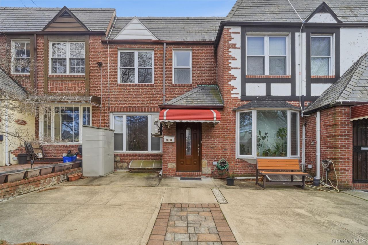 7285 Yellowstone Blvd, Forest Hills, NY 11375 Main Photo
