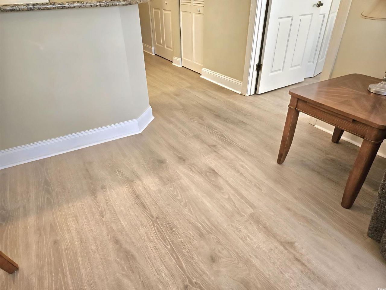 1009 World Tour Blvd. Photo 8