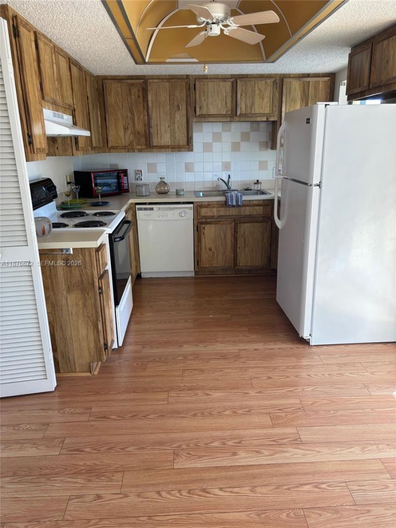 4109 SE 19th Avenue, Unit 207, Cape Coral, FL 33904 Photo