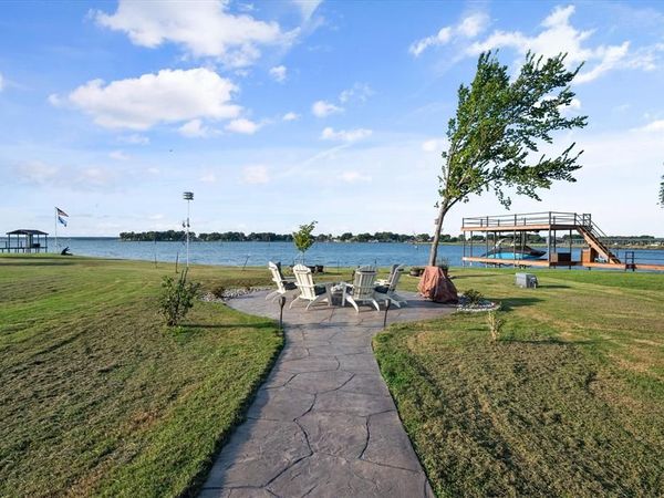 122 Moonlight Point, Corsicana, TX 75109