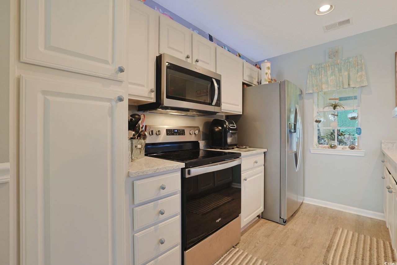 1048 Portico Loop Photo 8