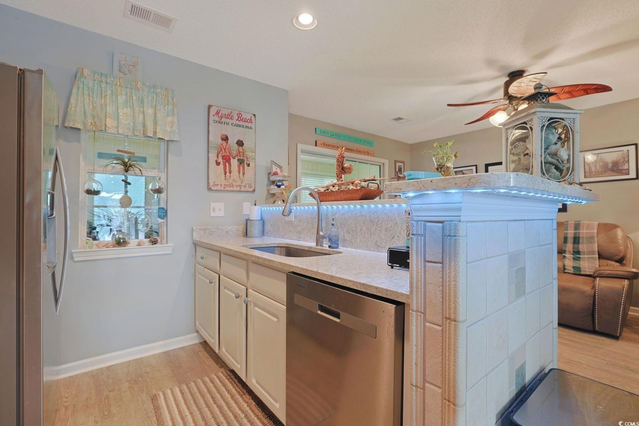 1048 Portico Loop Photo 9