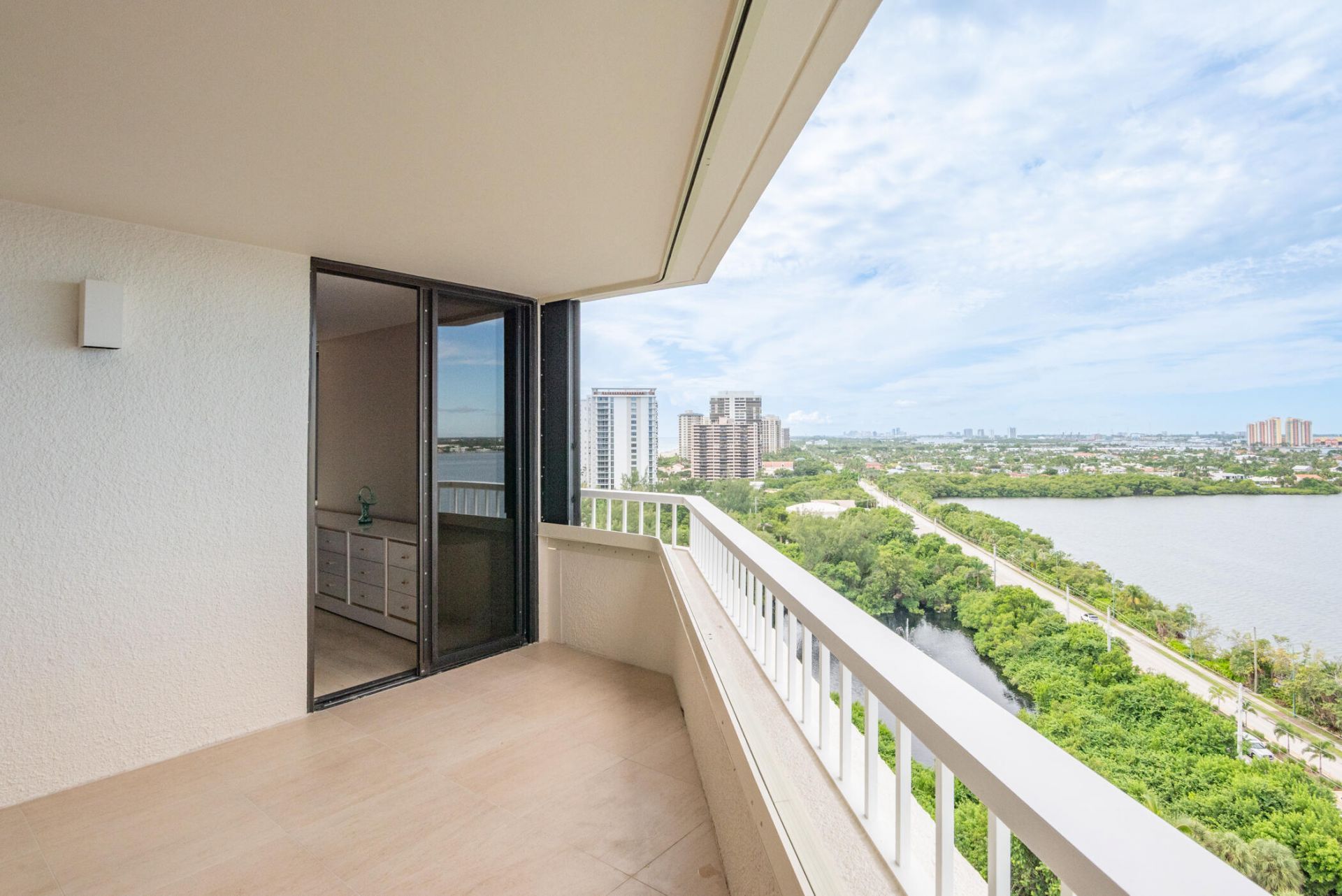 5080 N Ocean Drive, Unit 12c, Singer Island, FL 33404 Photo