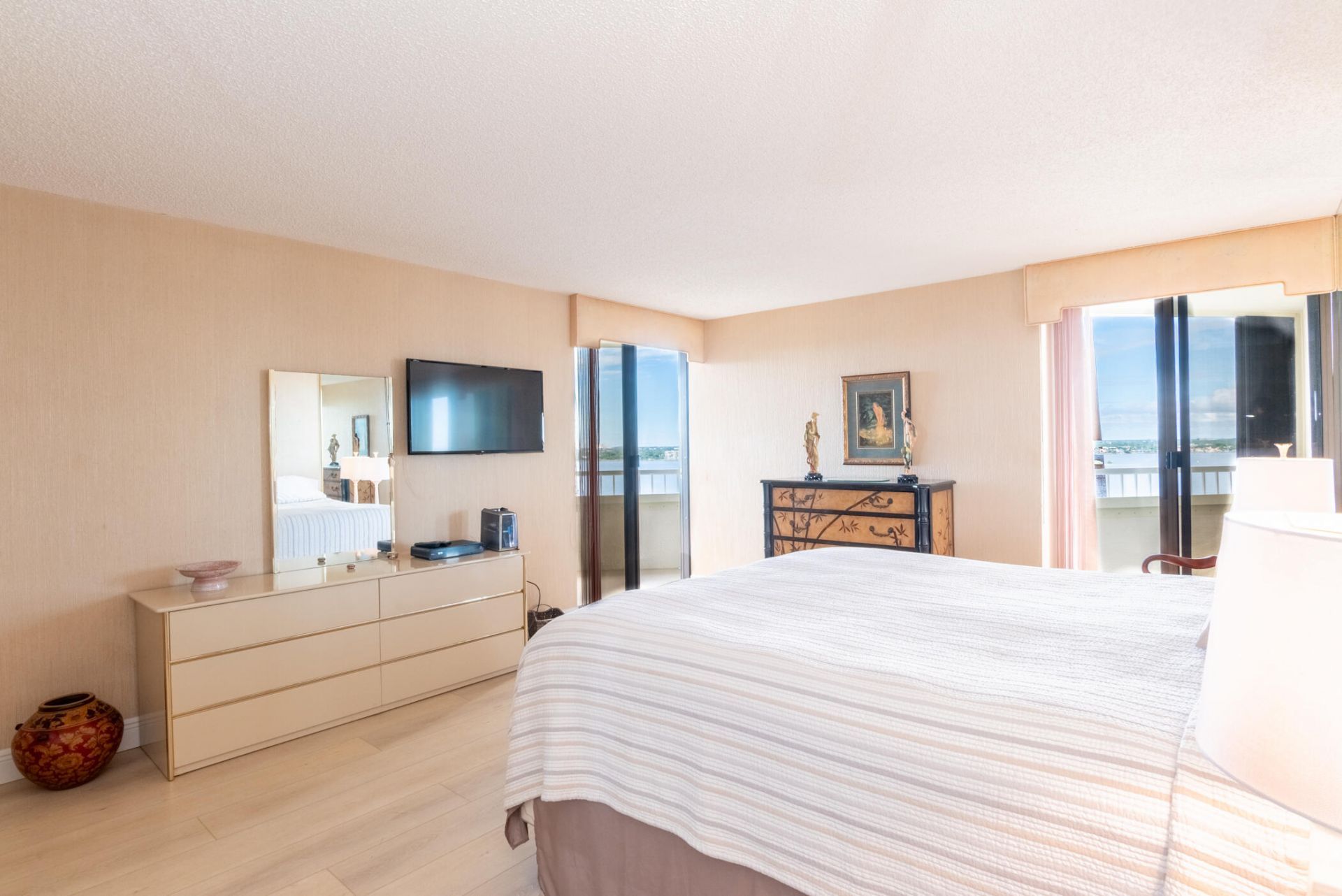 5080 N Ocean Drive, Unit 12c, Singer Island, FL 33404 Photo