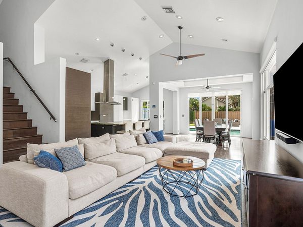 6638 NW 27th Avenue, Boca Raton, FL 33496