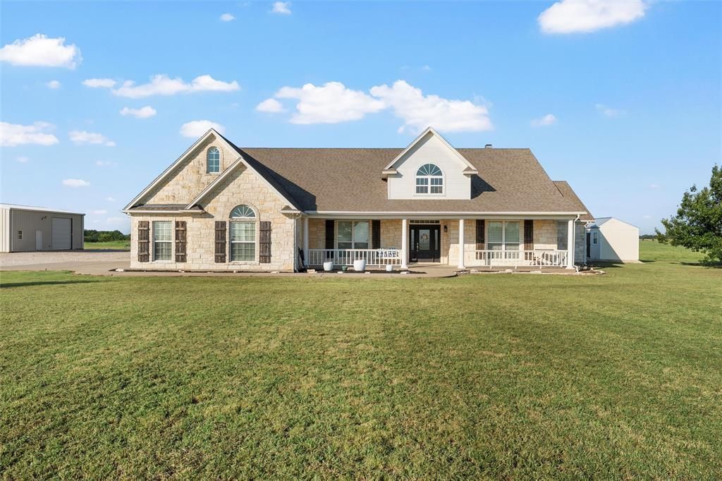 1397 Ole School Parkway, Crawford, TX 76638 Main Photo