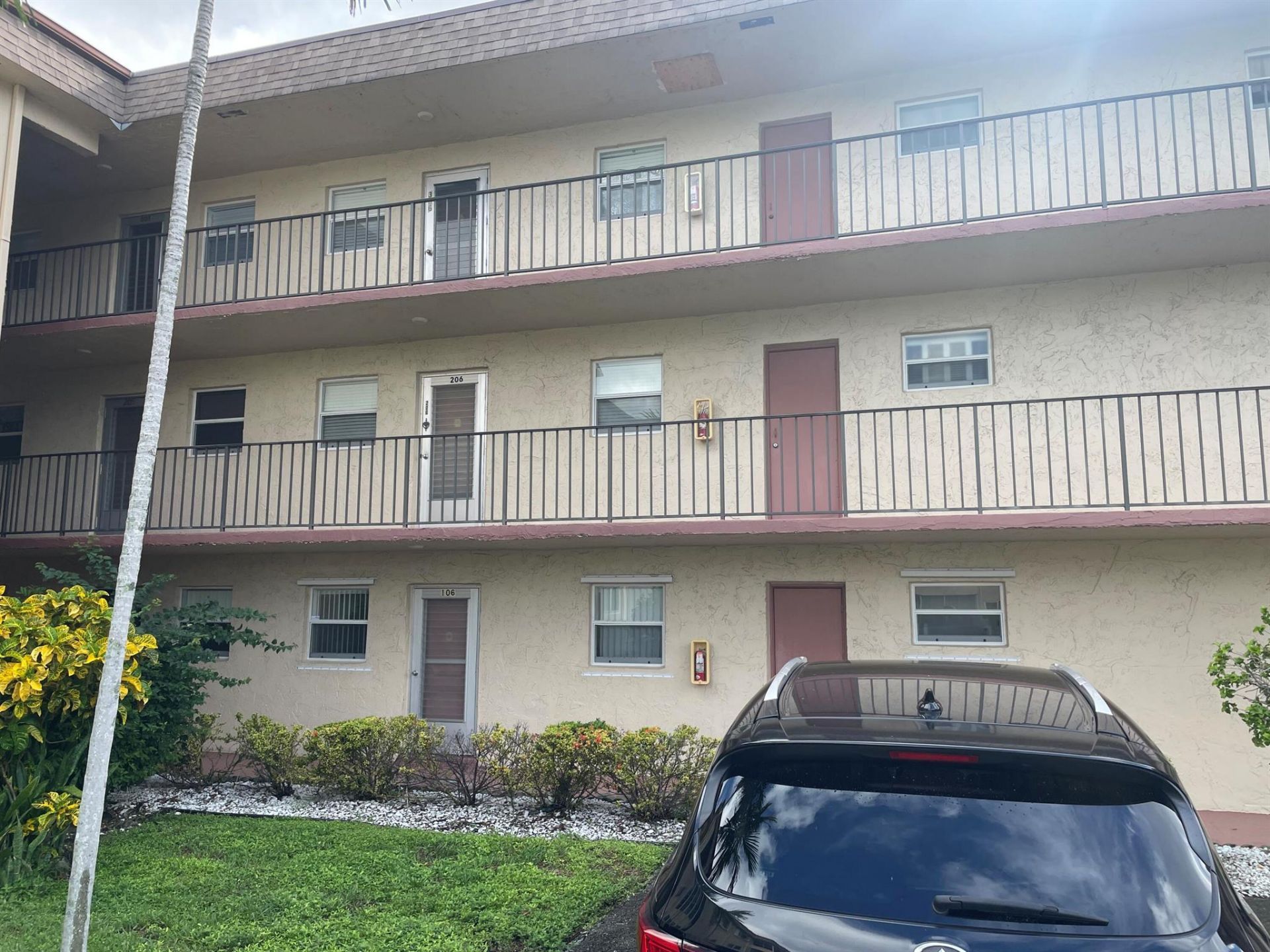 705 Lori Drive, Unit 206, Palm Springs, FL 33461 Photo