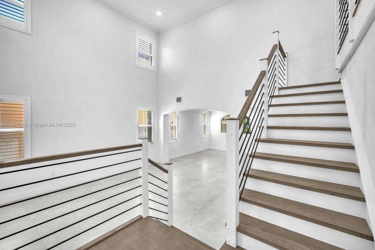 15244 SW 29th Ter, Miami, FL 33185 Photo