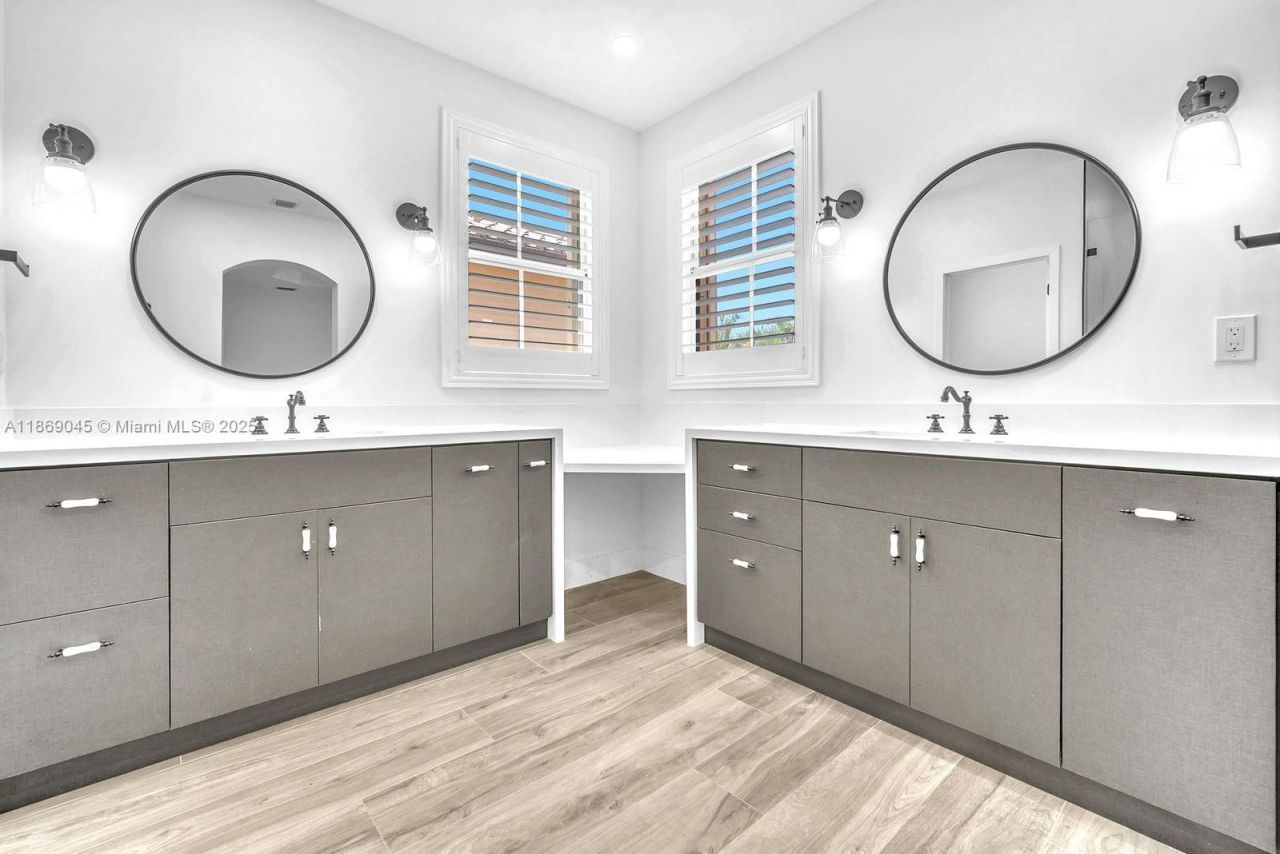 15244 SW 29th Ter, Miami, FL 33185 Photo