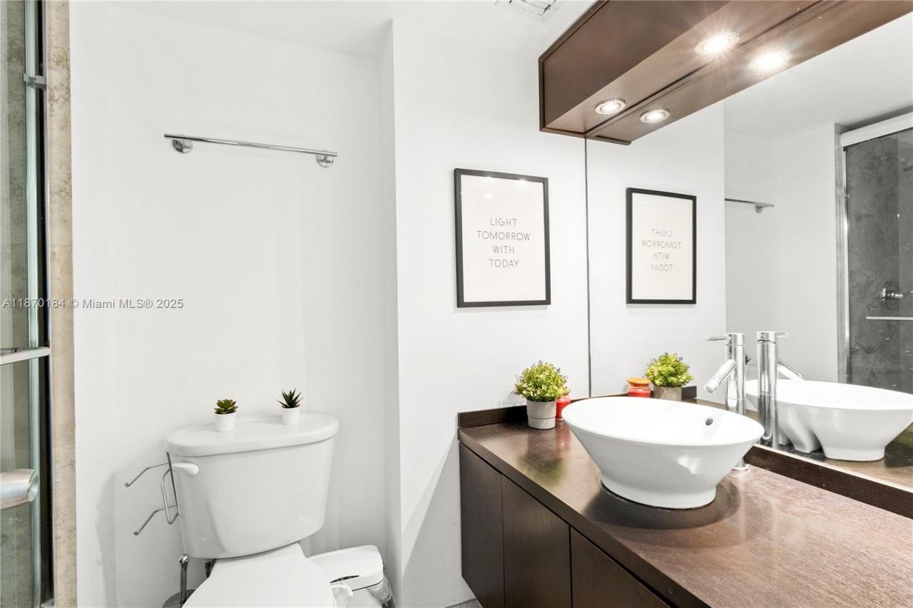 18071 Biscayne Blvd, Unit 1404, Aventura, FL 33160 Photo