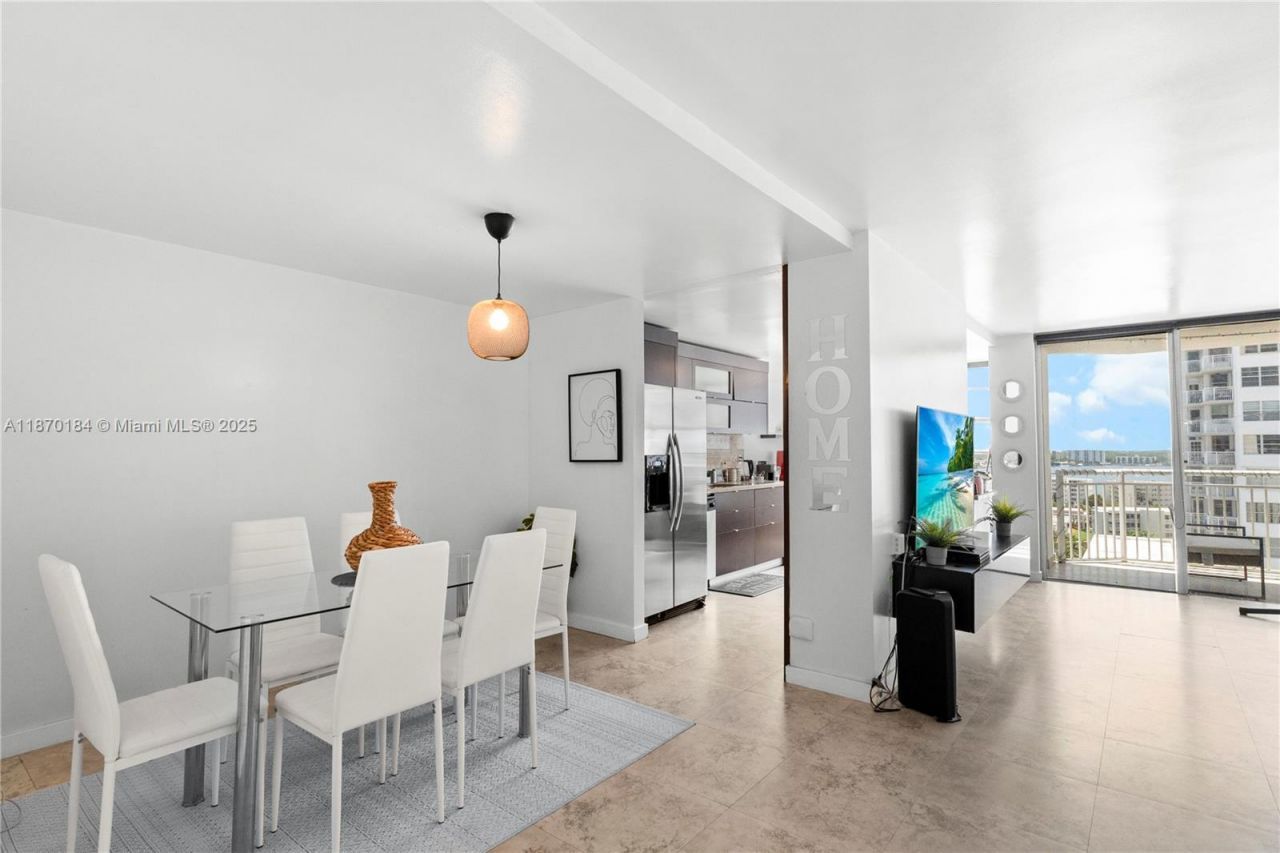 18071 Biscayne Blvd, Unit 1404, Aventura, FL 33160 Photo