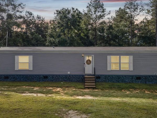 7987 Juniper Creek Drive, Wilmer, AL 36587