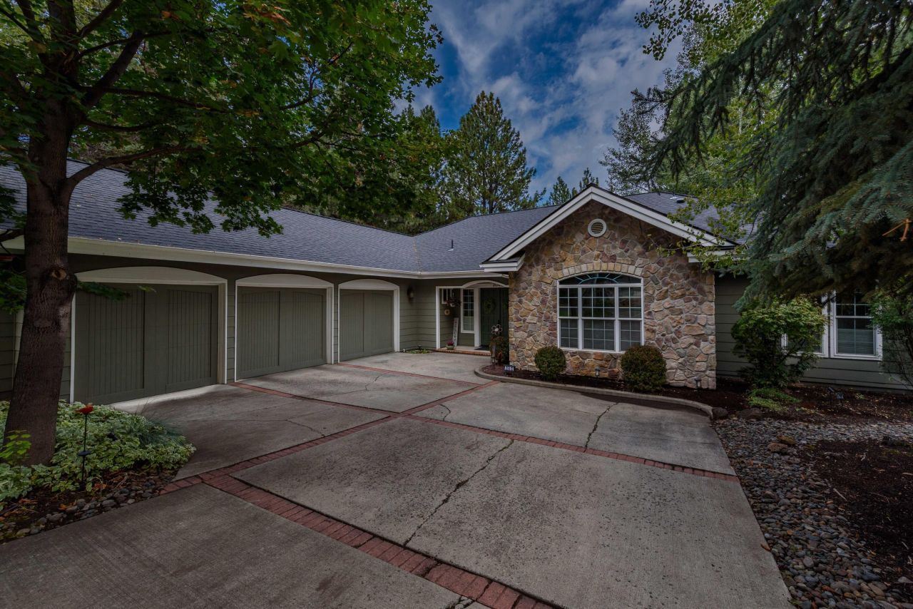 20412 Buttermilk Court, Bend, OR 97702 Main Photo