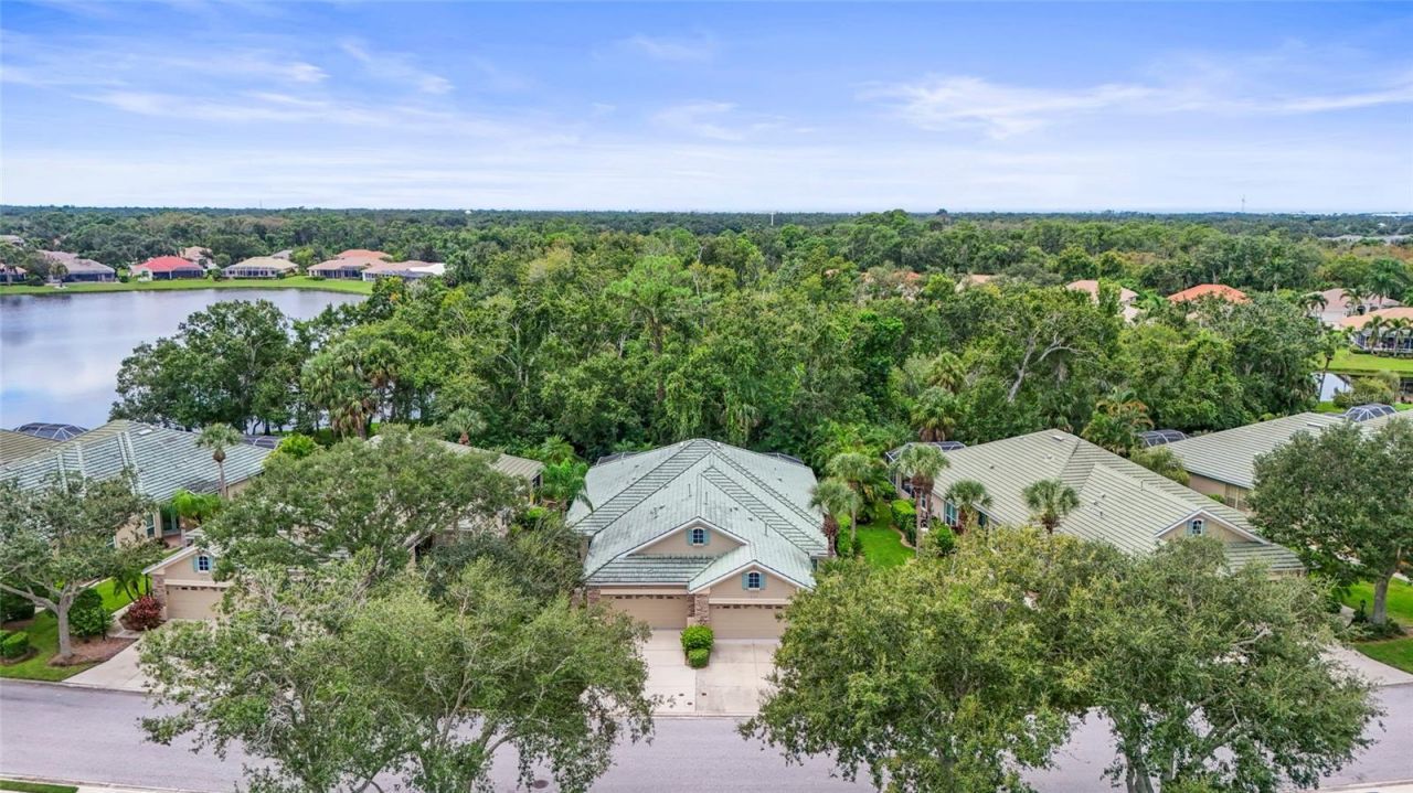 4840 Lakescene Place, Sarasota, FL 34243 Photo