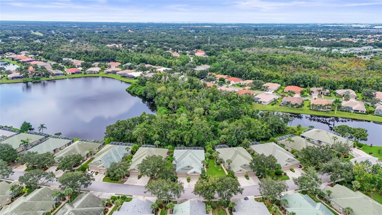 4840 Lakescene Place, Sarasota, FL 34243 Photo