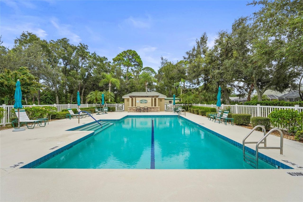 4840 Lakescene Place, Sarasota, FL 34243 Photo