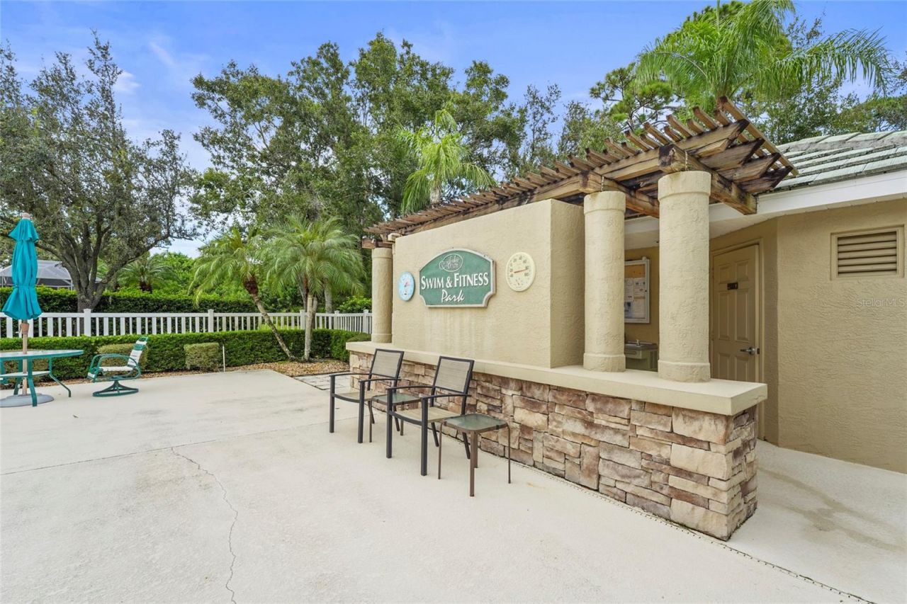 4840 Lakescene Place, Sarasota, FL 34243 Photo