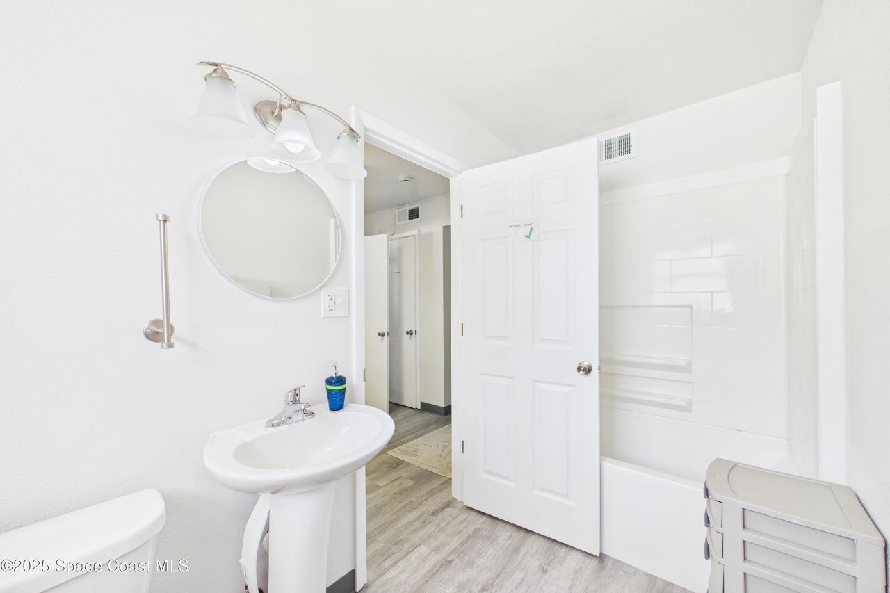 1340 S Wickham Road, Melbourne, FL 32904 Photo