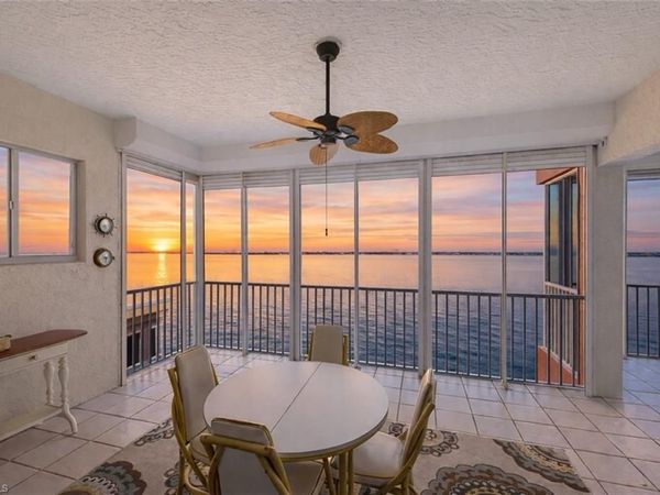 14813 Laguna DR, Unit PH-1B, FORT MYERS, FL 33908