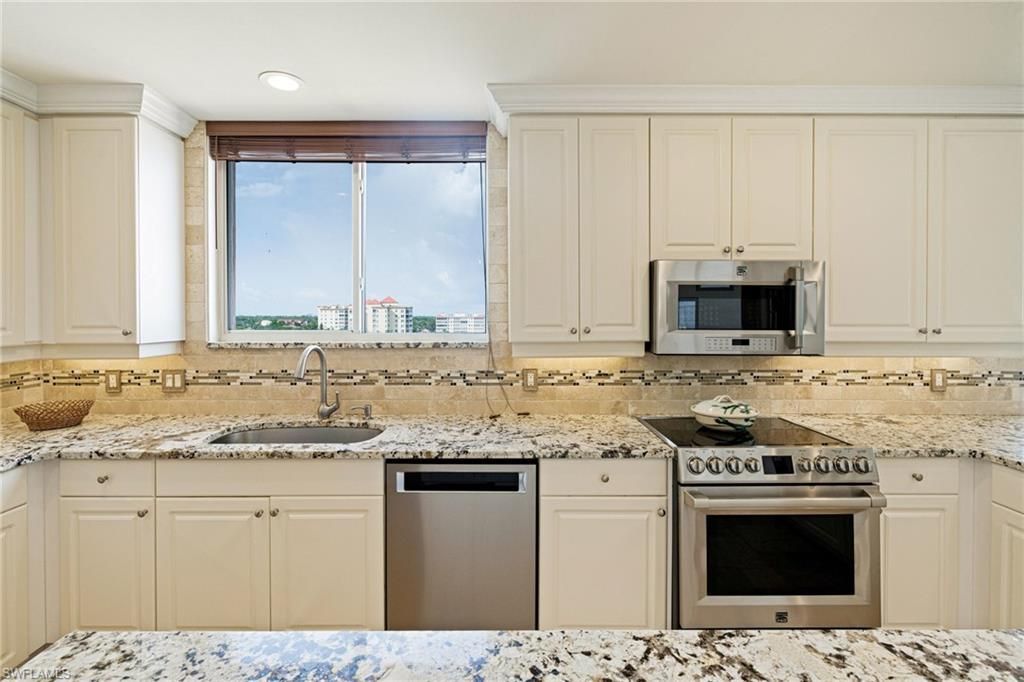 14813 Laguna Dr, Unit PH-1B, Fort Myers, FL 33908 Photo